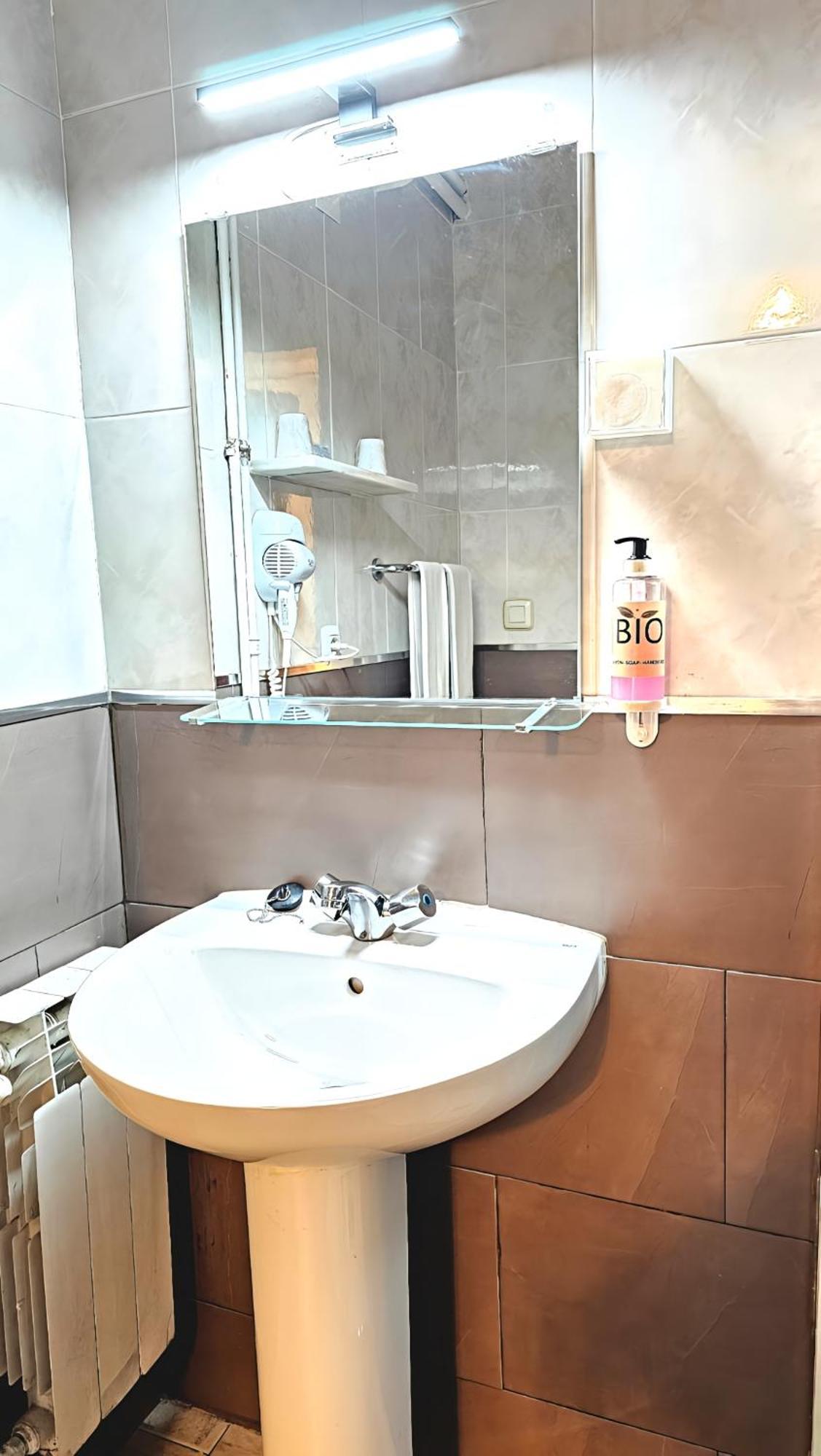 Guest house La Rosa Caceres